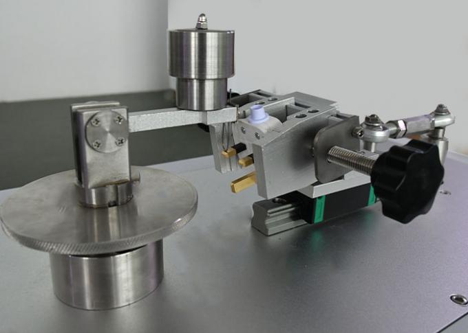 Аппарат для испытания на истирание изоляционных гильз штепсельной вилки 0