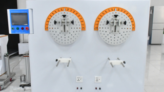 Оборудование для проверки гибкости шнура питания для несъемных вилок и розеток